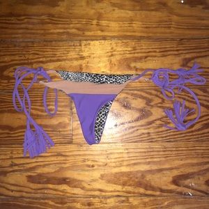 Acacia polihale bottoms in shave ice